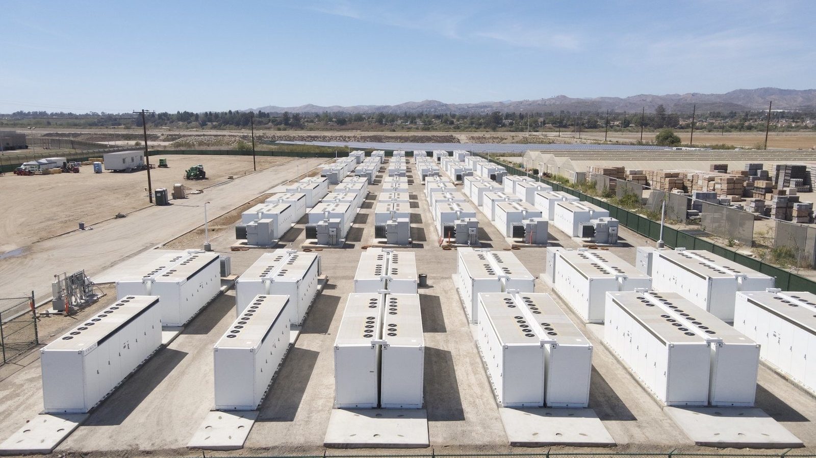 Utility-scale energy storage facility